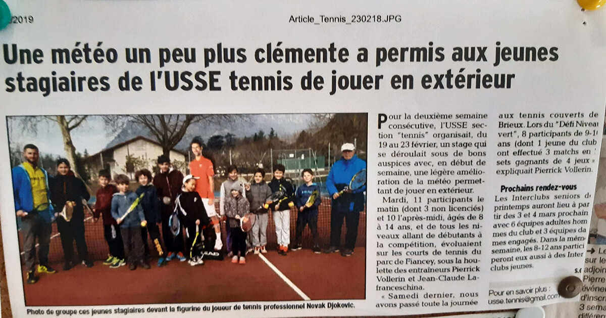 Lire la suite à propos de l’article Une météo un peu plus clémente a permis aux jeunes stagiaires de l’USSE tennis de jouer en extérieur